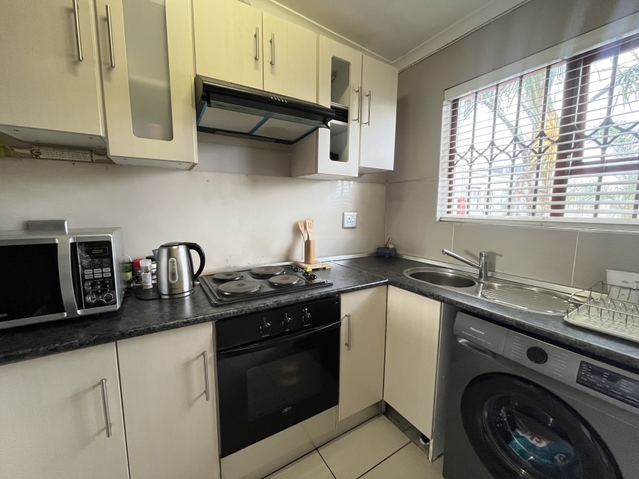 2 Bedroom Property for Sale in Parklands Western Cape